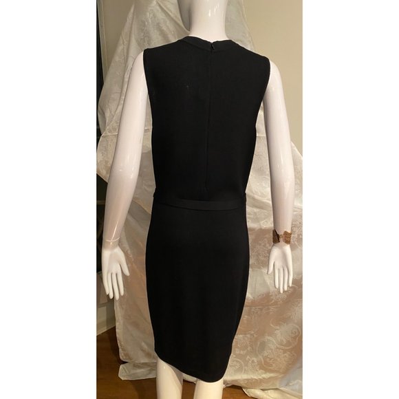 ST. JOHN COLLECTION KNIT SLEEVELESS DRESS  (6) EUC - Picture 3 of 8